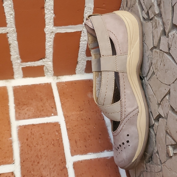 earth origins clara casey